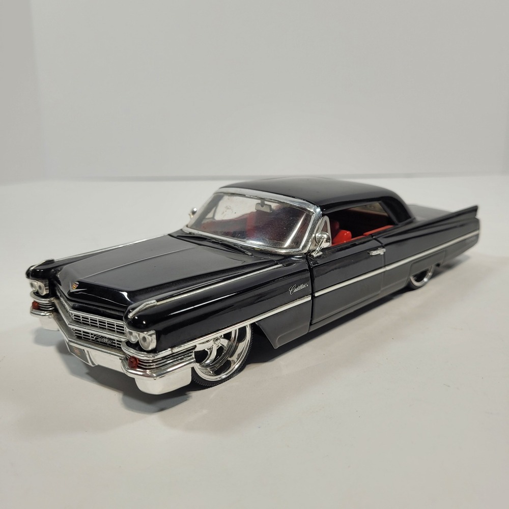 Jada Toys Dub City OldSchool 1963 Cadillac Coupe DeVille Black 1:24 Diecast Car